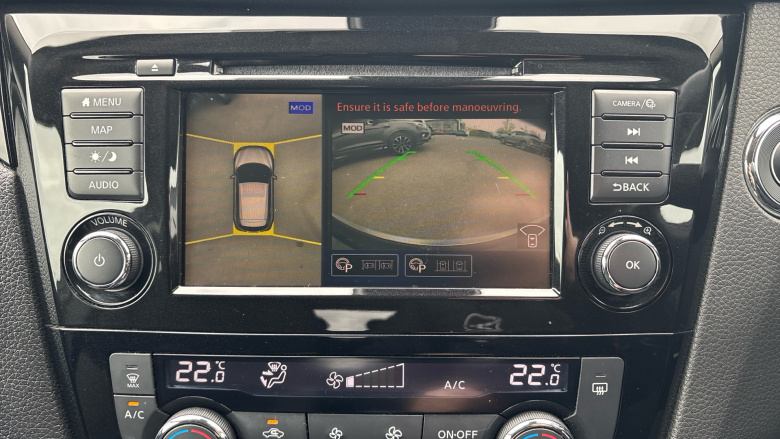 Nissan Qashqai 1.3 DiG-T N-Connecta 5dr Petrol Hatchback